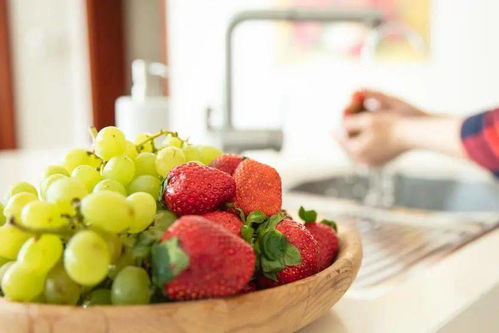 多地进口水果检出阳性 选购时要注意啥 怎样吃才安全